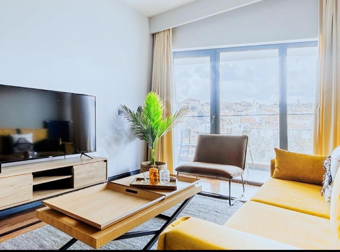 Flats And Rooms Near Taksim Square Istanbul Bagian luar foto